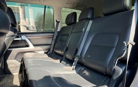 Toyota Land Cruiser 200, 2015 год, 4 649 000 рублей, 24 фотография