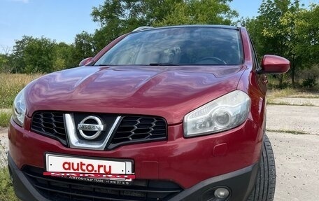 Nissan Qashqai+2 I, 2011 год, 950 000 рублей, 2 фотография