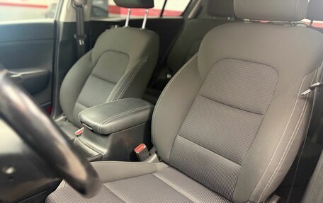 KIA Sportage IV рестайлинг, 2018 год, 2 140 000 рублей, 17 фотография