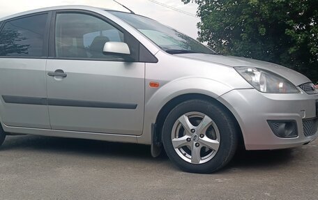 Ford Fiesta, 2007 год, 370 000 рублей, 1 фотография
