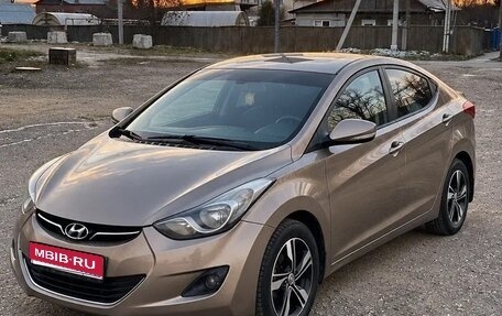Hyundai Elantra V, 2012 год, 750 000 рублей, 1 фотография