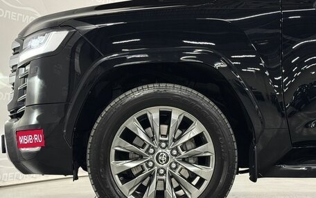 Toyota Land Cruiser, 2021 год, 10 800 000 рублей, 31 фотография