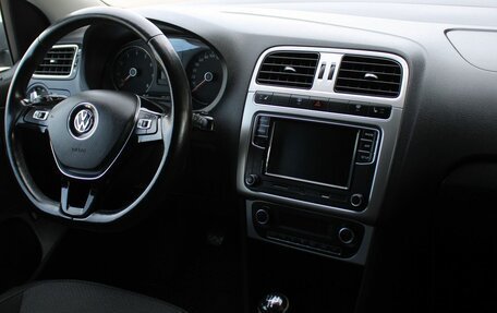 Volkswagen Polo VI (EU Market), 2018 год, 1 129 000 рублей, 22 фотография