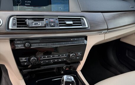 BMW 7 серия, 2011 год, 2 000 000 рублей, 19 фотография