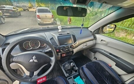 Mitsubishi L200 IV рестайлинг, 2012 год, 1 470 000 рублей, 12 фотография
