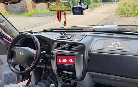 Nissan Patrol, 2003 год, 2 000 000 рублей, 6 фотография