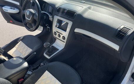 Skoda Octavia, 2011 год, 680 000 рублей, 16 фотография