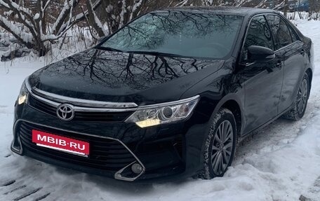 Toyota Camry, 2016 год, 2 500 000 рублей, 4 фотография