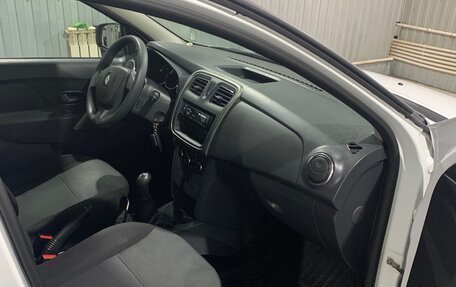 Renault Logan II, 2015 год, 549 000 рублей, 8 фотография