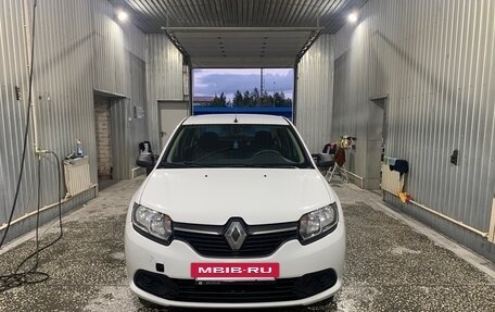 Renault Logan II, 2015 год, 549 000 рублей, 2 фотография