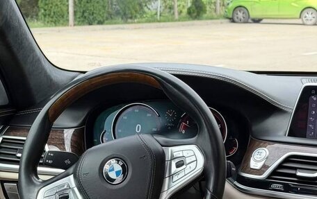 BMW 7 серия, 2016 год, 3 250 000 рублей, 9 фотография