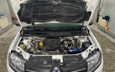 Renault Logan II, 2015 год, 549 000 рублей, 12 фотография