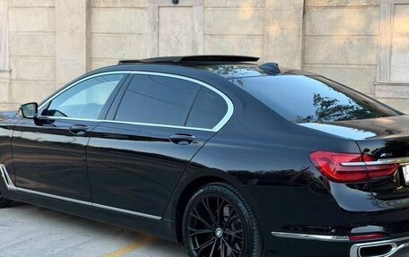 BMW 7 серия, 2016 год, 3 250 000 рублей, 3 фотография