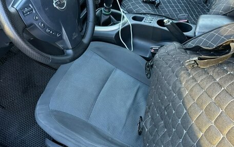 Nissan Qashqai, 2011 год, 900 000 рублей, 23 фотография