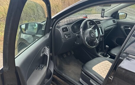Volkswagen Polo VI (EU Market), 2012 год, 800 000 рублей, 6 фотография