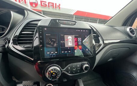 Renault Kaptur I рестайлинг, 2021 год, 1 675 000 рублей, 9 фотография