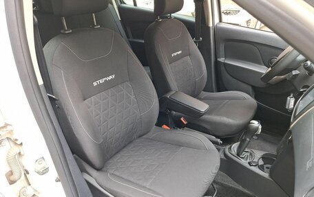 Renault Sandero II рестайлинг, 2018 год, 1 070 000 рублей, 17 фотография