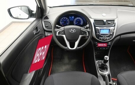 Hyundai Solaris II рестайлинг, 2012 год, 799 000 рублей, 9 фотография