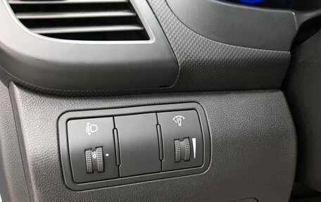 Hyundai Solaris II рестайлинг, 2012 год, 799 000 рублей, 19 фотография