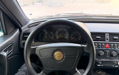Mercedes-Benz C-Класс, 1998 год, 600 000 рублей, 10 фотография
