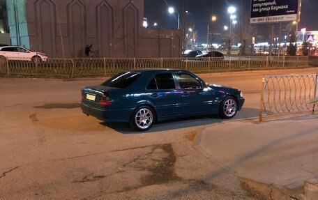 Mercedes-Benz C-Класс, 1998 год, 600 000 рублей, 9 фотография