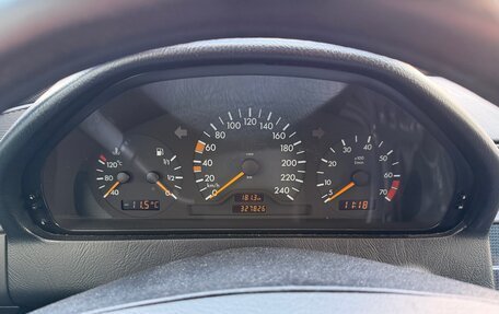 Mercedes-Benz C-Класс, 1998 год, 600 000 рублей, 7 фотография