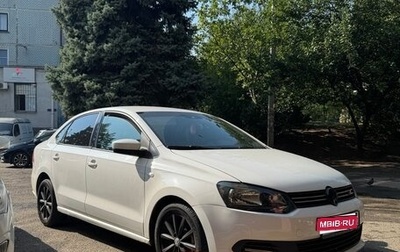 Volkswagen Polo VI (EU Market), 2012 год, 750 000 рублей, 1 фотография