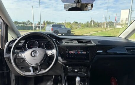 Volkswagen Touran III, 2019 год, 1 600 000 рублей, 4 фотография