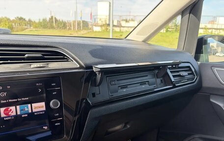 Volkswagen Touran III, 2019 год, 1 600 000 рублей, 12 фотография