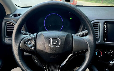 Honda Vezel, 2022 год, 1 560 000 рублей, 7 фотография