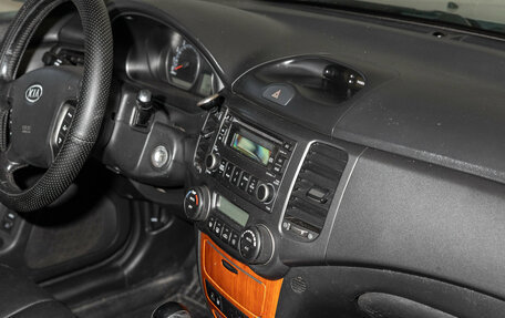 KIA Magentis II рестайлинг, 2007 год, 490 000 рублей, 20 фотография
