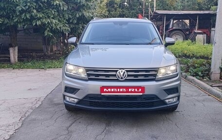 Volkswagen Tiguan II, 2017 год, 1 850 000 рублей, 2 фотография