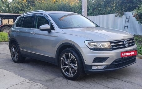 Volkswagen Tiguan II, 2017 год, 1 850 000 рублей, 3 фотография