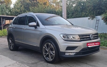 Volkswagen Tiguan II, 2017 год, 1 850 000 рублей, 11 фотография
