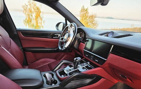 Porsche Cayenne III, 2020 год, 6 300 000 рублей, 12 фотография