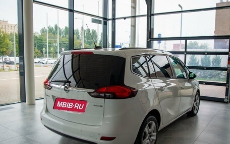 Opel Zafira C рестайлинг, 2017 год, 2 050 000 рублей, 6 фотография