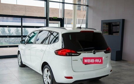 Opel Zafira C рестайлинг, 2017 год, 2 050 000 рублей, 4 фотография