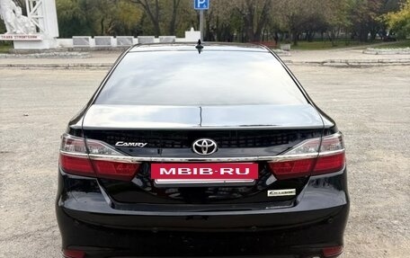 Toyota Camry, 2018 год, 2 200 000 рублей, 8 фотография