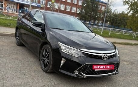 Toyota Camry, 2018 год, 2 200 000 рублей, 2 фотография