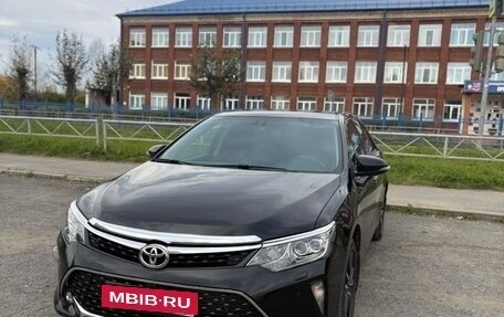 Toyota Camry, 2018 год, 2 200 000 рублей, 10 фотография