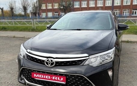 Toyota Camry, 2018 год, 2 200 000 рублей, 3 фотография
