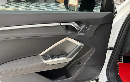 Audi Q3, 2023 год, 2 381 000 рублей, 8 фотография