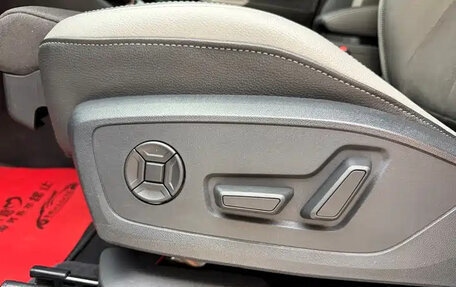 Audi Q3, 2023 год, 2 381 000 рублей, 19 фотография