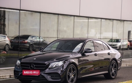 Mercedes-Benz E-Класс, 2018 год, 2 749 000 рублей, 3 фотография