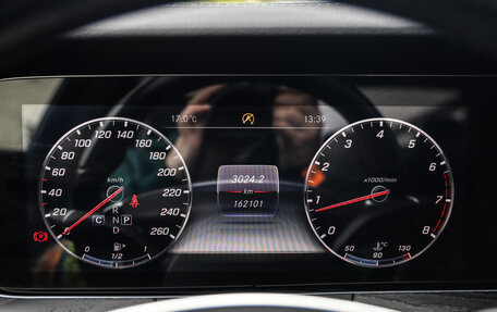 Mercedes-Benz E-Класс, 2018 год, 2 749 000 рублей, 16 фотография