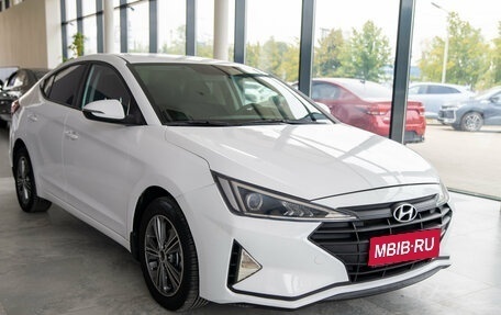 Hyundai Elantra VI рестайлинг, 2019 год, 2 215 000 рублей, 1 фотография