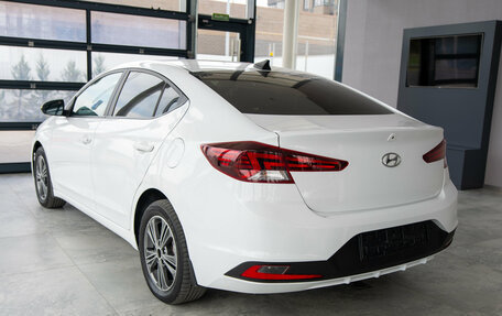 Hyundai Elantra VI рестайлинг, 2019 год, 2 215 000 рублей, 4 фотография