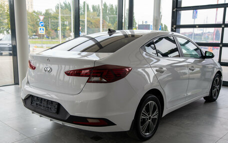 Hyundai Elantra VI рестайлинг, 2019 год, 2 215 000 рублей, 6 фотография