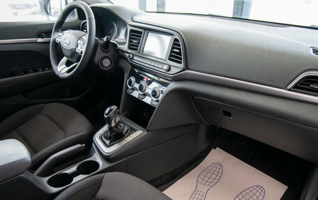 Hyundai Elantra VI рестайлинг, 2019 год, 2 215 000 рублей, 19 фотография