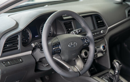 Hyundai Elantra VI рестайлинг, 2019 год, 2 215 000 рублей, 14 фотография